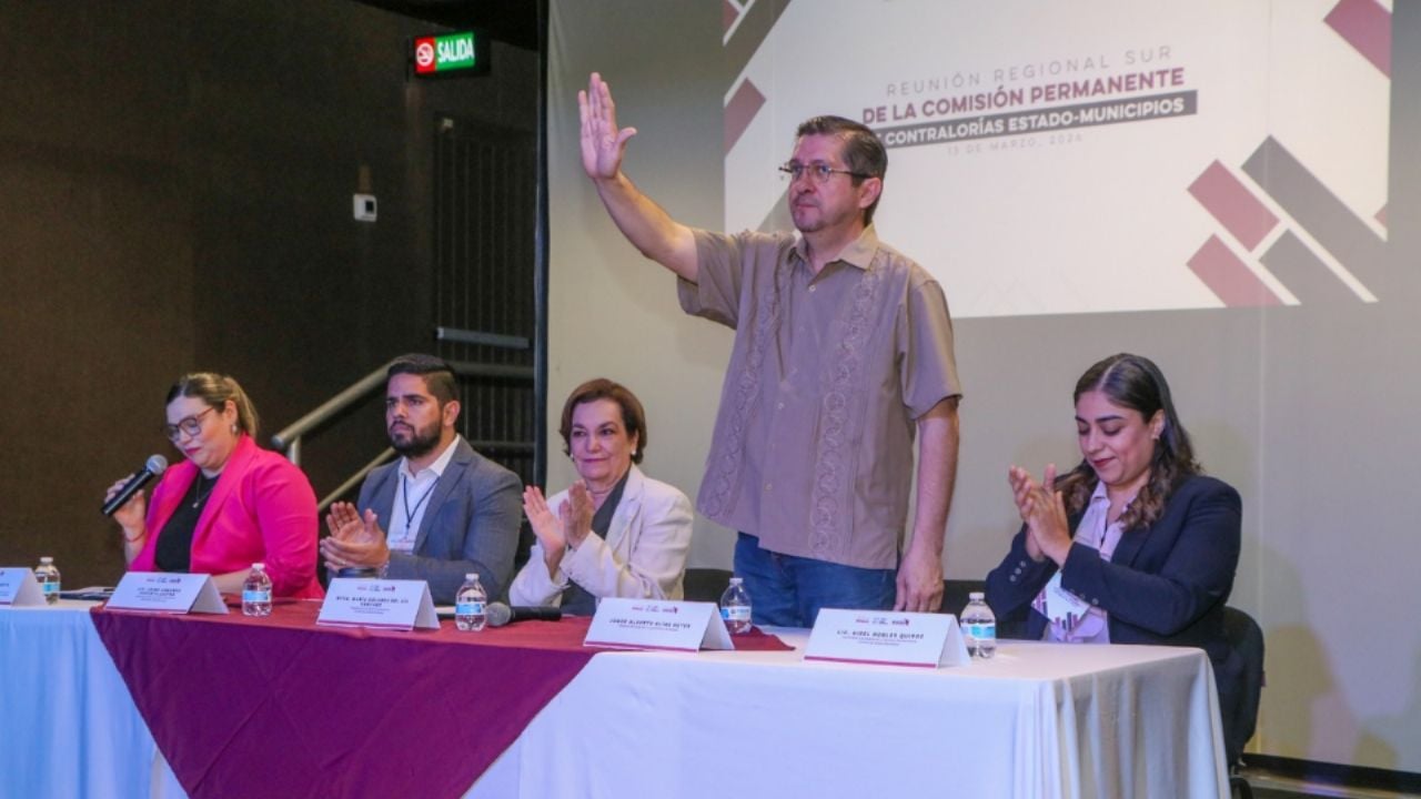 Contralores municipales del estado de Sonora reciben capacitación en Navojoa