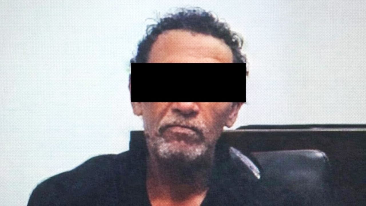 Sorprenden a sujeto con 14 envoltorios de crystal en Guaymas; FGJE obtiene su vinculación