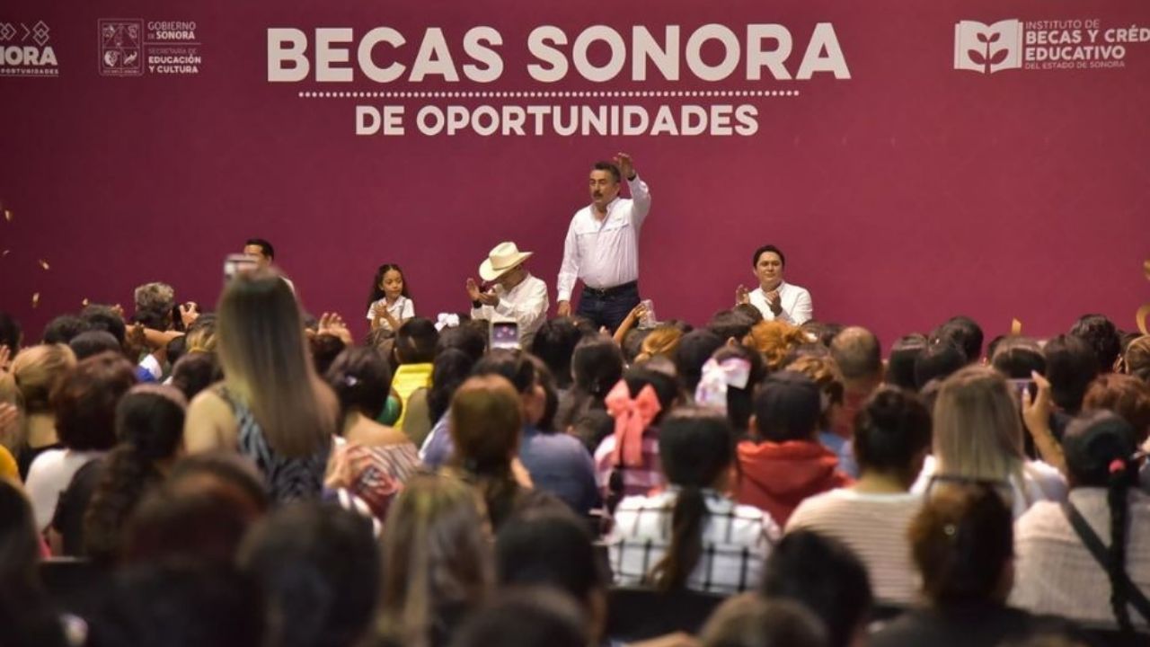 Sonora de Oportunidades: Durazo y Lamarque entregan más de 4 mil becas a estudiantes de Cajeme