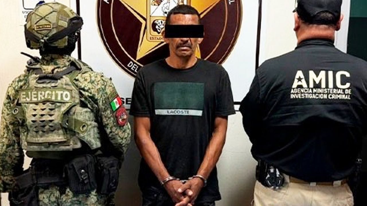 Atrapan a ‘El Chanate’ en posesión de 32 dosis de crystal durante cateo en Ciudad Obregón