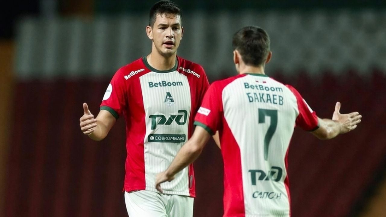 César Montes reaparece y firma golazo con el Lokomotiv a días de reportar con la Selección Mexicana