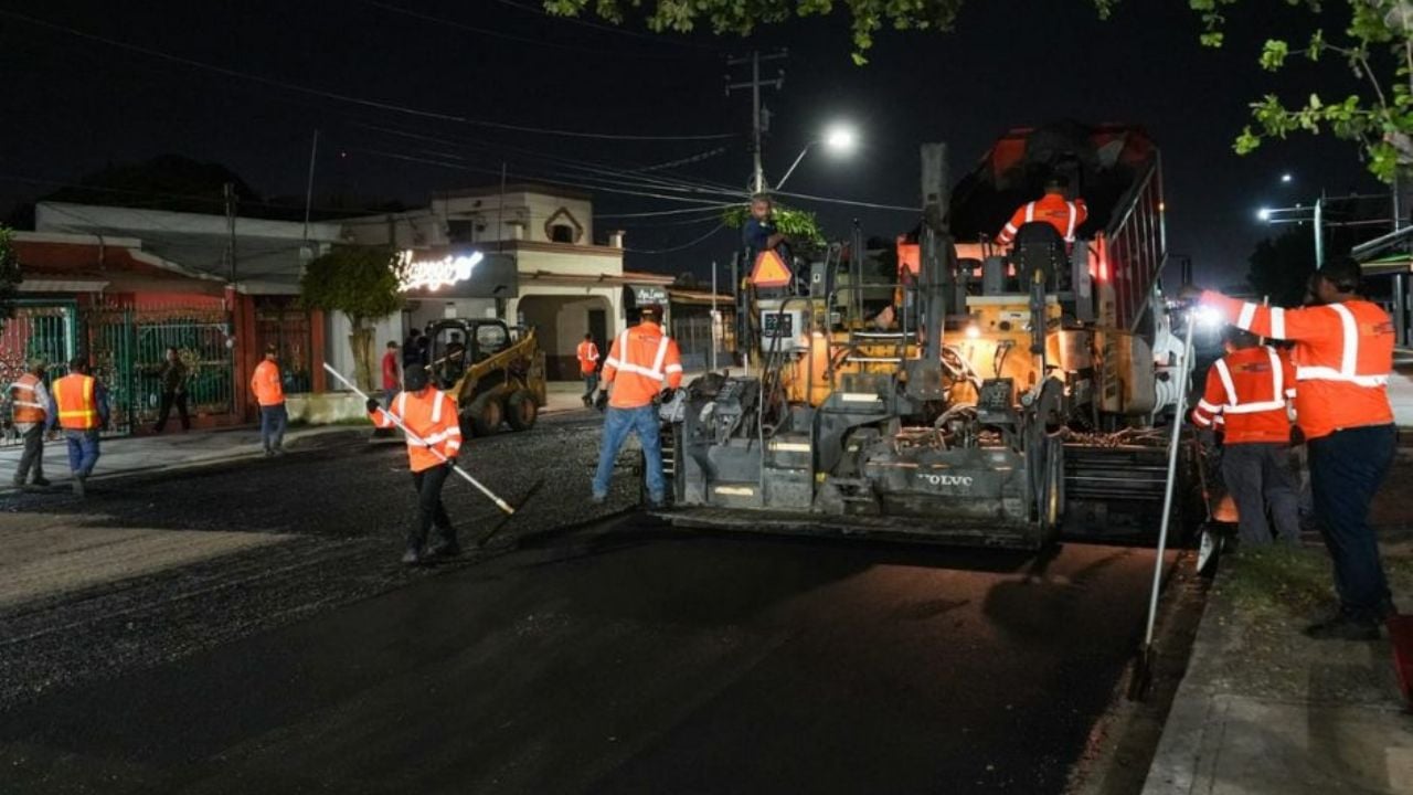 ‘Toño’ Astiazarán beneficia a familias de Las Praderas en Hermosillo con Programa de Recarpeteo 2026
