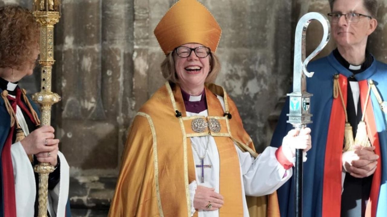 Sarah Mullally hace historia al convertirse en la primera mujer arzobispa de Canterbury, Inglaterra
