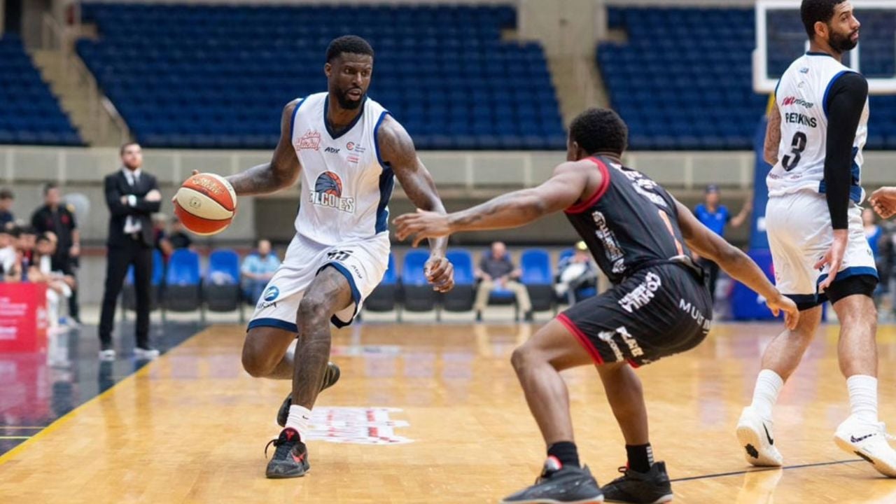 Cibacopa: Halcones quieren mantener el vuelo alto; reciben a los Venados en la Arena Itson