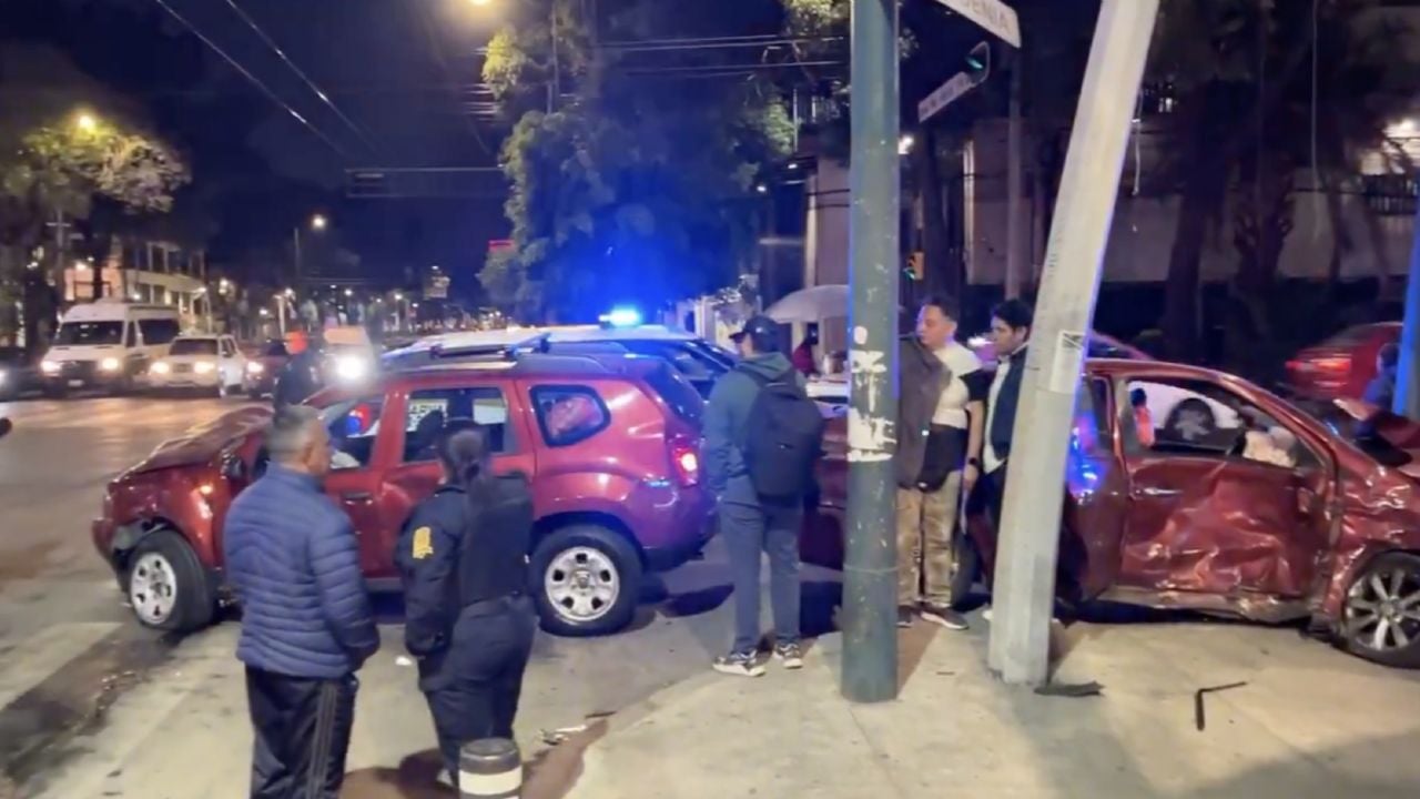 ¿Qué pasó en la Narvarte Oriente HOY? Fuerte ACCIDENTE vehicular deja dos víctimas
