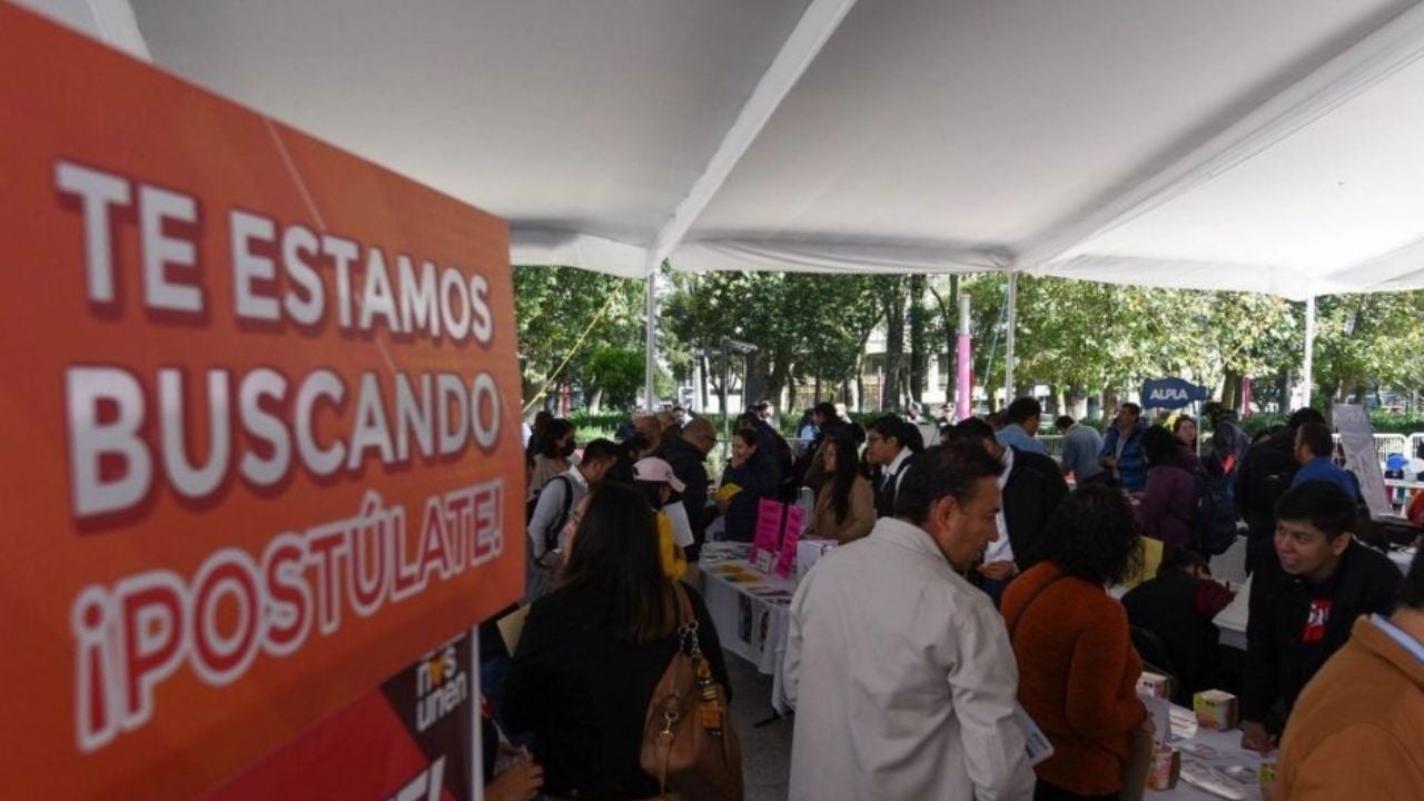 Mercado laboral se recupera en febrero de 2026 con más de medio millón de empleos creados