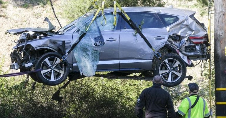El auto sufrió severos daños tras el incicdente