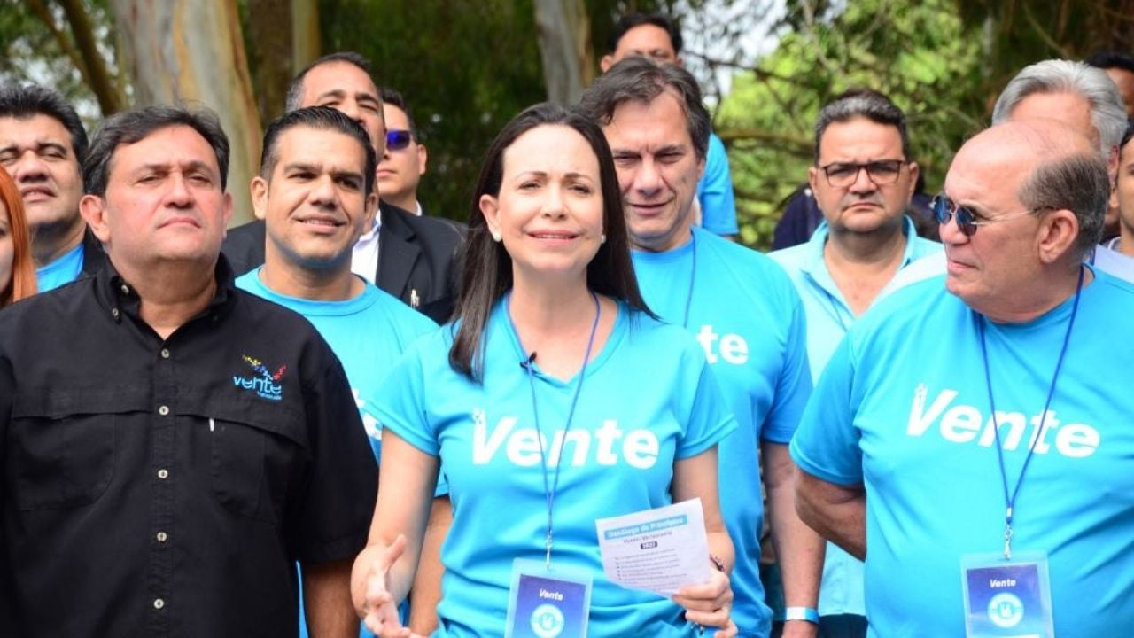 Seguidores de María Corina Machado reabren sede de su partido ‘Vente Venezuela’ en Caracas