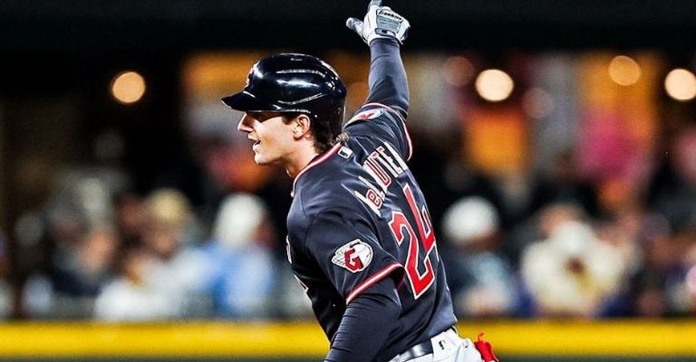 DeLauter suma ya cuatro palos de vuelta entera