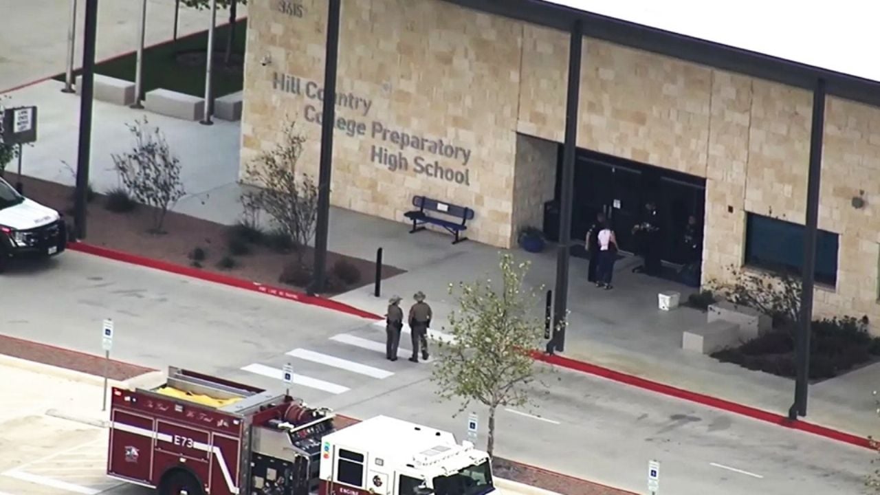 Tiroteo en escuela de Texas: Alumno de 15 años dispara contra profesora y se quita la vida