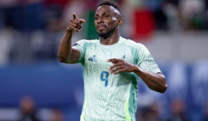 ¿Problemas en la Selección Mexicana? Julián Quiñones habla sobre su relación con Javier Aguirre