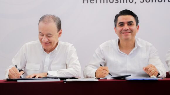 Alfonso Durazo firma convenio de colaboración para el abasto de agua en los municipios