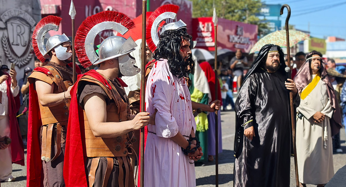 Fervor y fe en el viacrucis de Ciudad Obregón: Tradición y reflexión en Viernes Santo