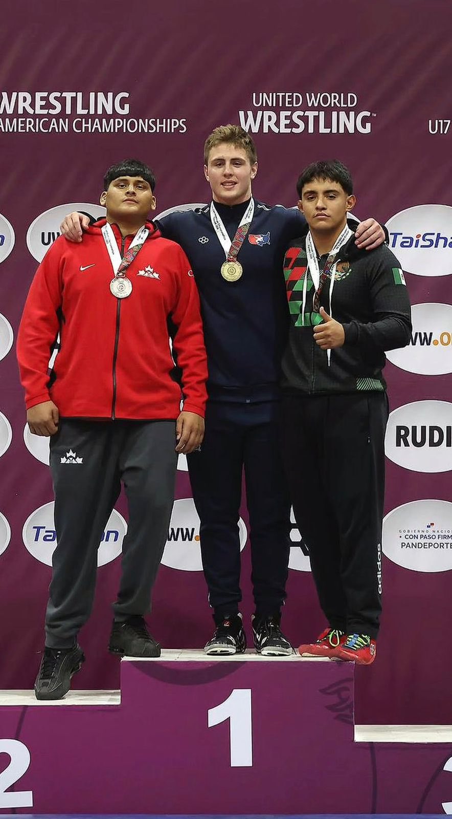 Dos sonorenses suben a lo más alto del podio en el campeonato panamericano de luchas asociadas sub 17