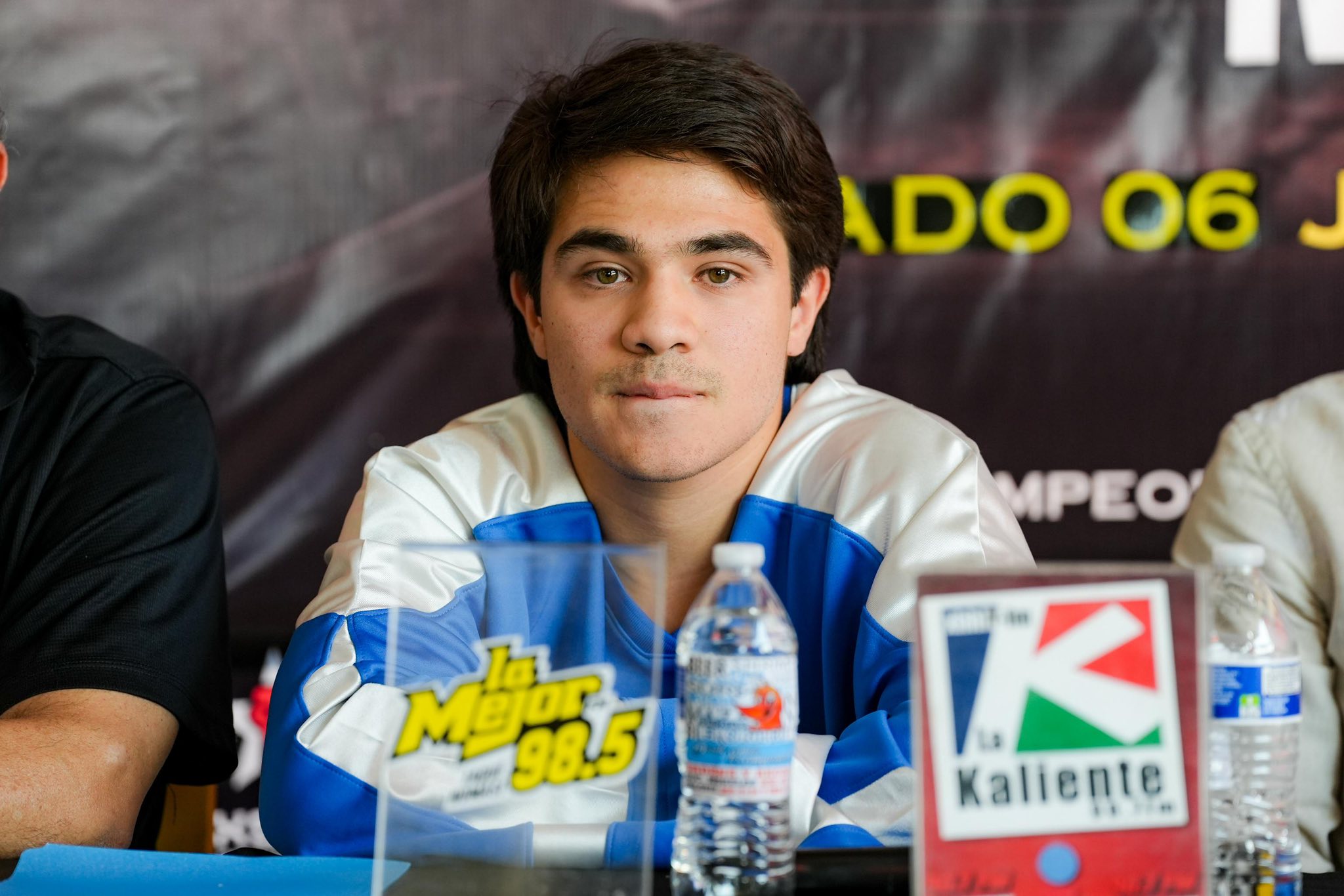 Jandell Caballero en conferencia