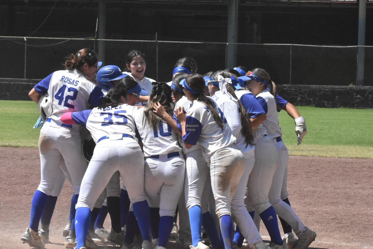 Las Potras celebrando