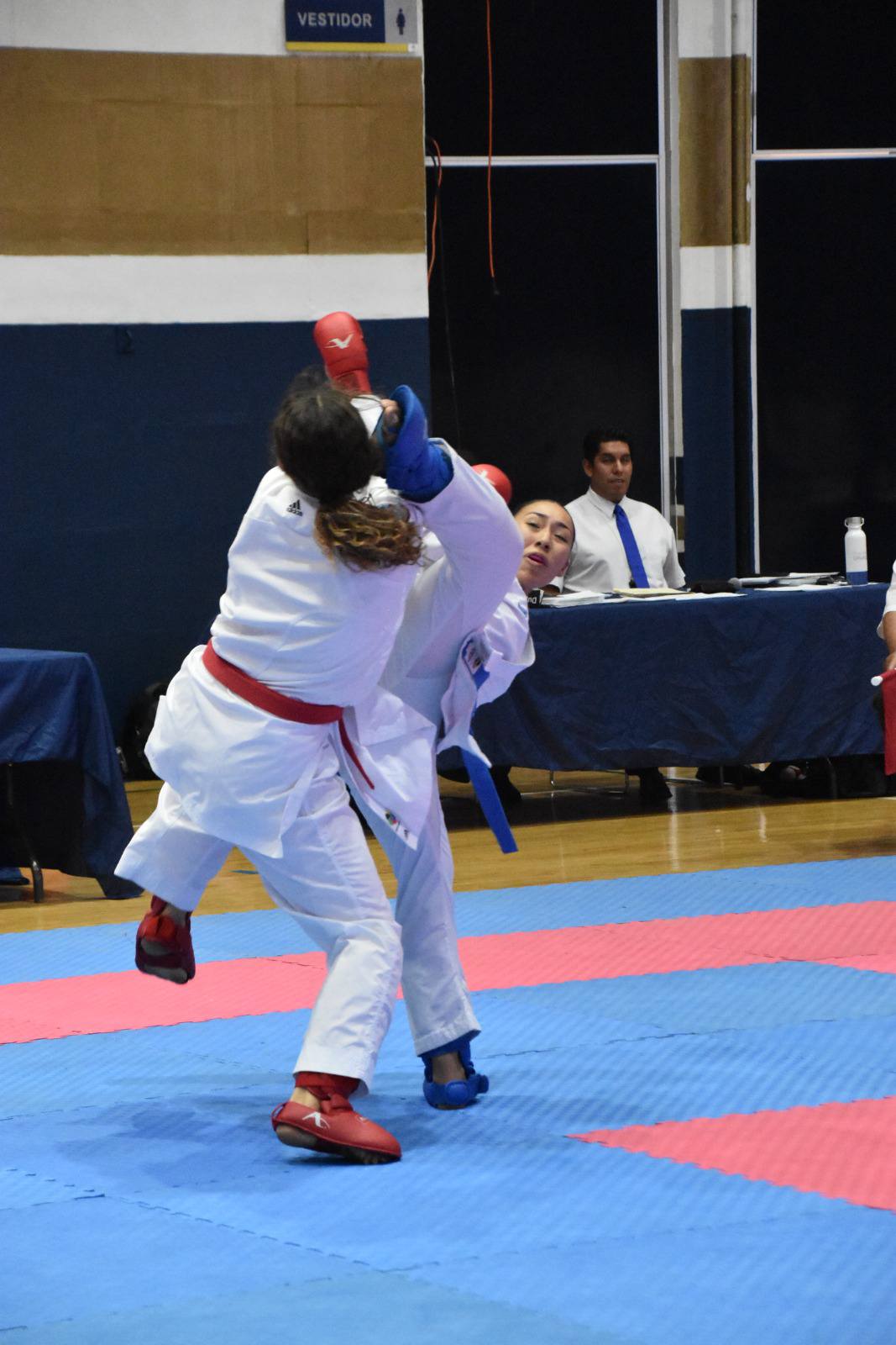 Par de karatecas del Itson suben al podio en el Campeonato Nacional Universitario Anuies