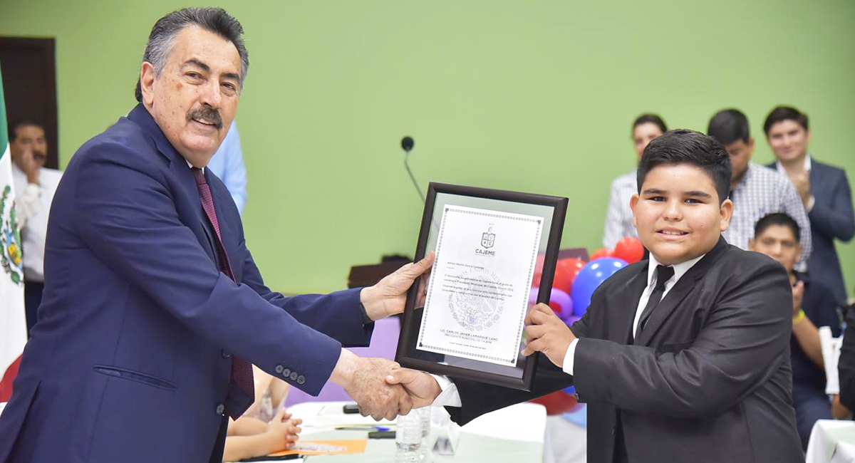 Cabildo Infantil exhorta por la paz; Lamarque pide dedicación y constancia