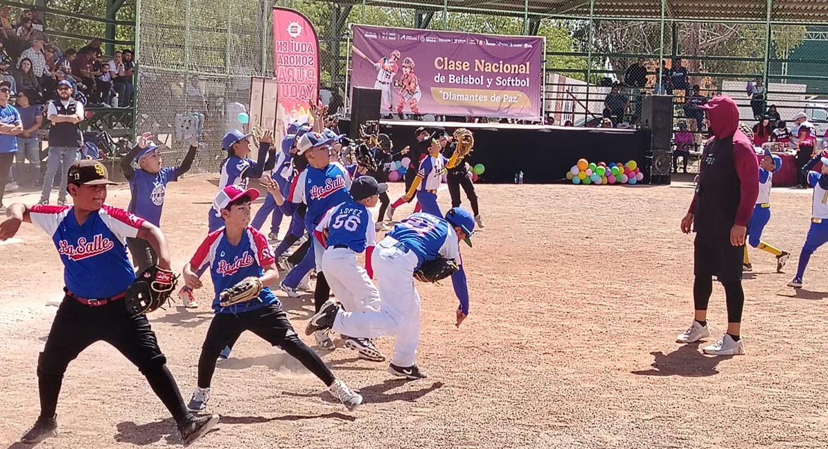 Decenas de peloteritos realizaron ejercicios y fundamentos de beisbol