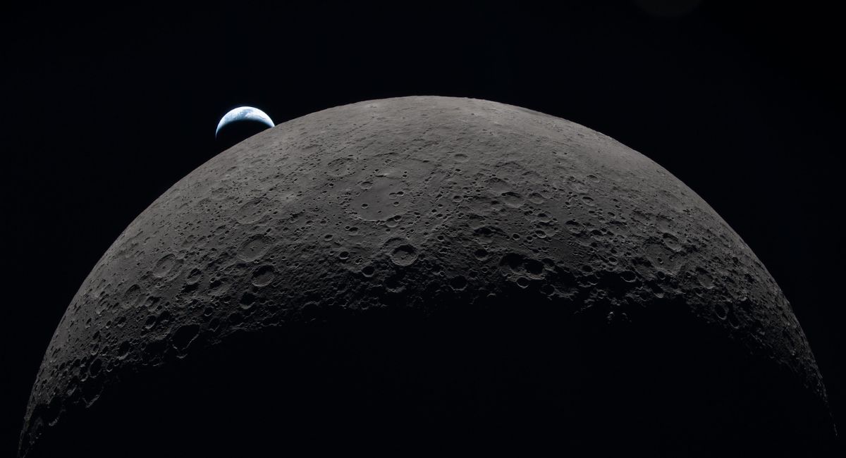 Artemis II: astronautas se preparan para salir de la órbita lunar