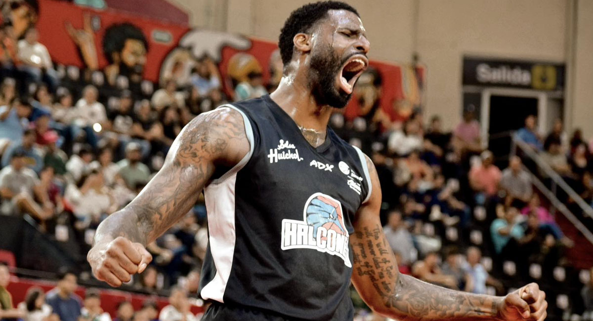 Farmer encabezó el ataque de los Halcones