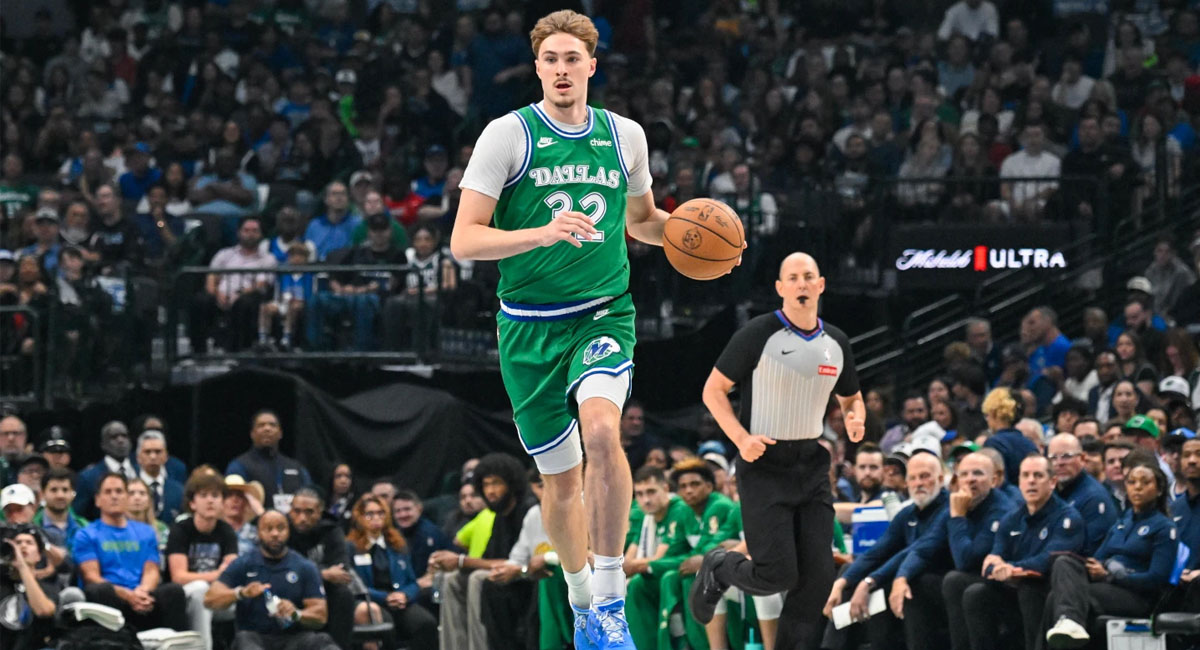 Flagg lideró a los Mavericks en todos los departamentos en su campaña debut