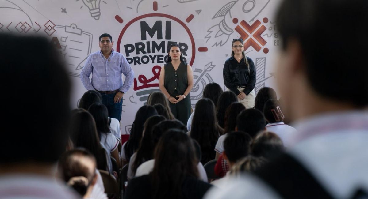 Gobierno de Sonora fortalece el emprendimiento juvenil con entrega de apoyos