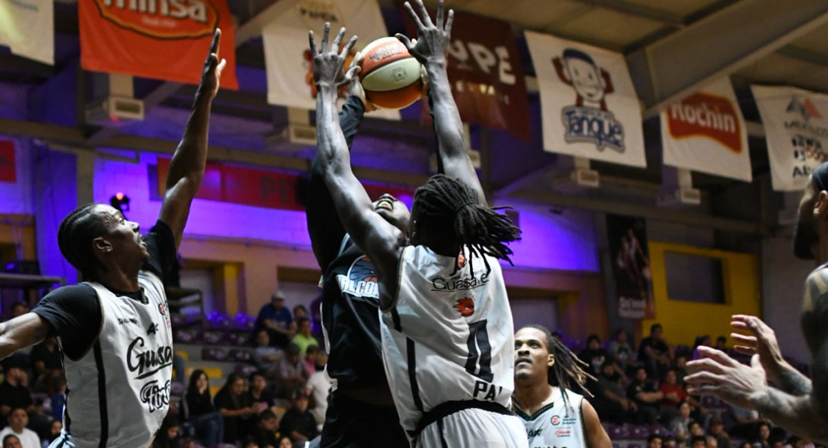 House brilló en la primera mitad, pero se apagó en el complemento