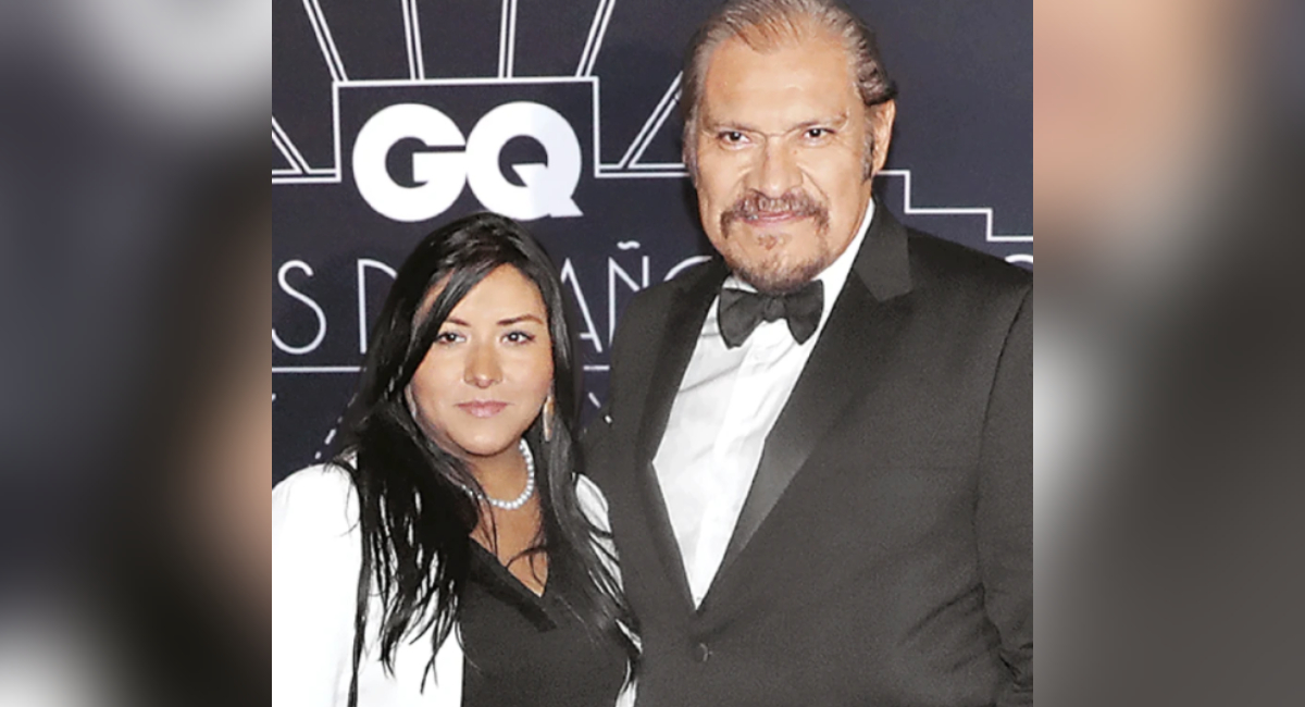 Joaquín Cosío con su esposa, Sheila Flores
