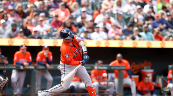 Mal y de malas; Astros es apaleado por Baltimore y sigue hundido en el sótano de la división