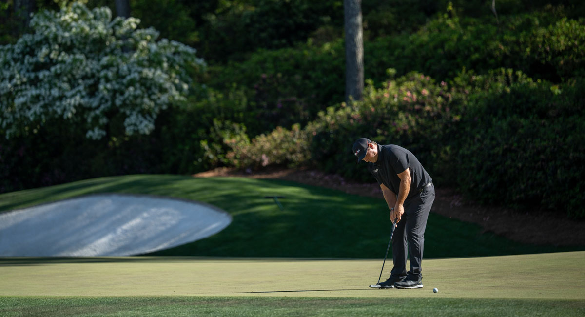 Reed se desplomó y se alejó del líder del torneo