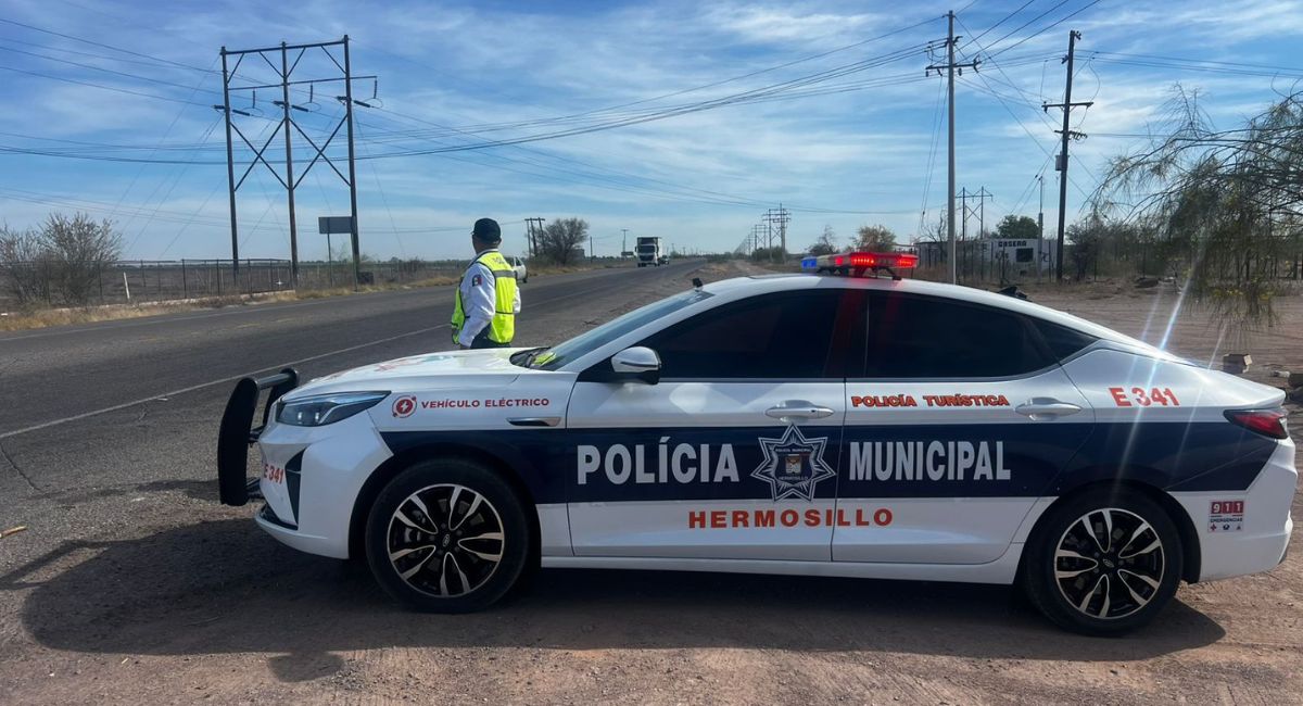 Policía de Hermosillo vigila carreteras y puntos turísticos con patrullajes por aire y tierra