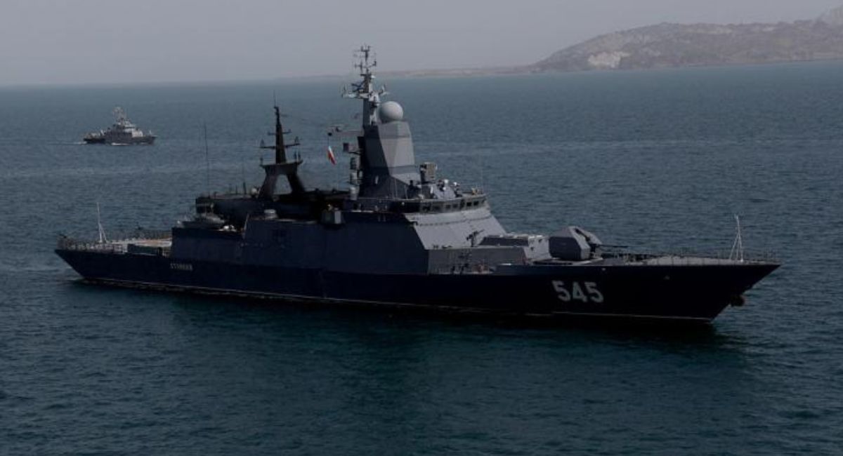 Precio del petróleo cae 10% tras anuncio de Irán sobre apertura del Estrecho de Ormuz