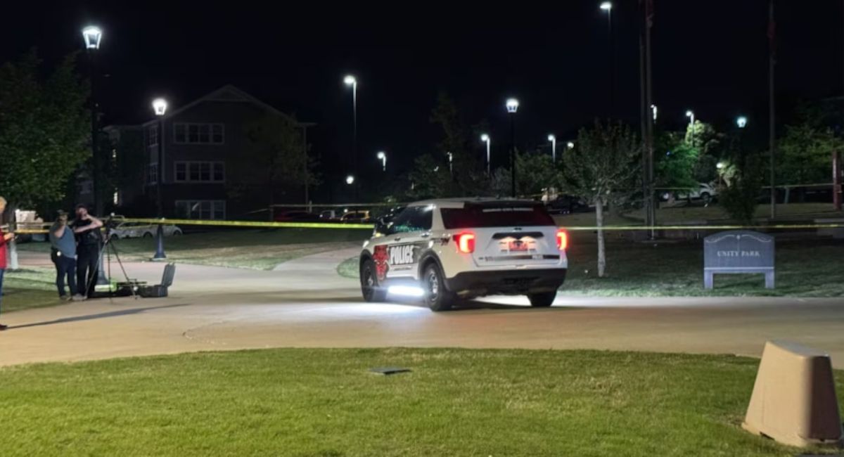 Tiroteo en universidad de Arkansas deja 4 heridos durante fiesta en campus