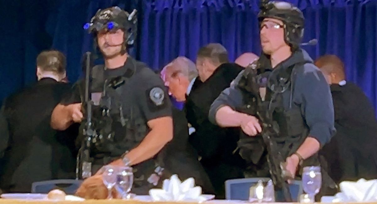 Ataque en cena de corresponsales iba dirigido a Trump y funcionarios