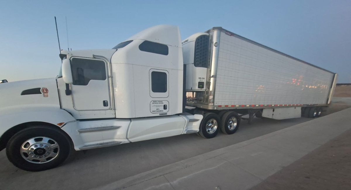Decomisan cargamento millonario de cocaína en tráiler en Sonora