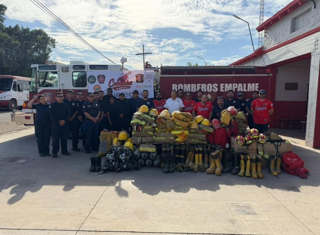Bomberos Empalme reciben una importante donación de equipo de Canadá