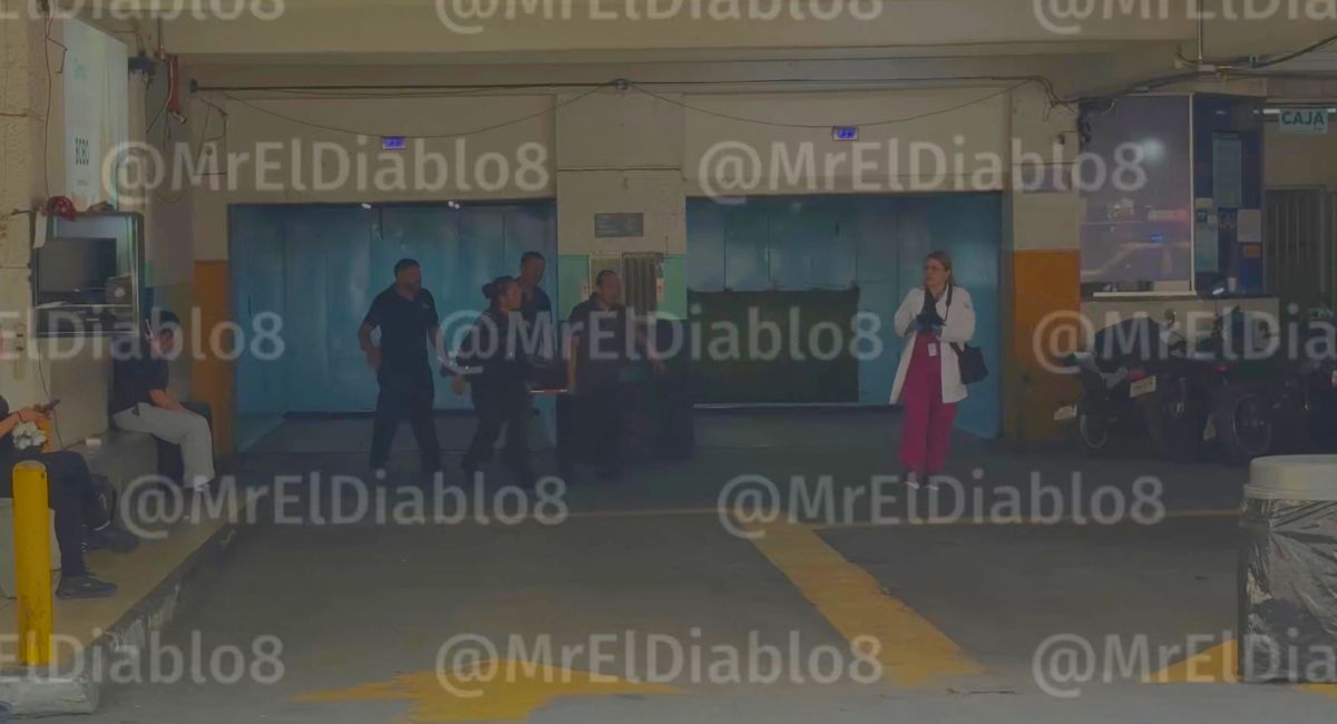 Mujer muere tras caer a sótano de estacionamiento en el Centro de la CDMX