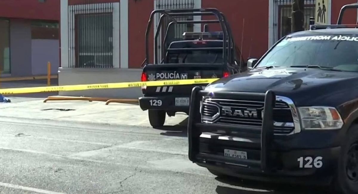 Hallan muerto a hombre en hotel del centro de Monterrey