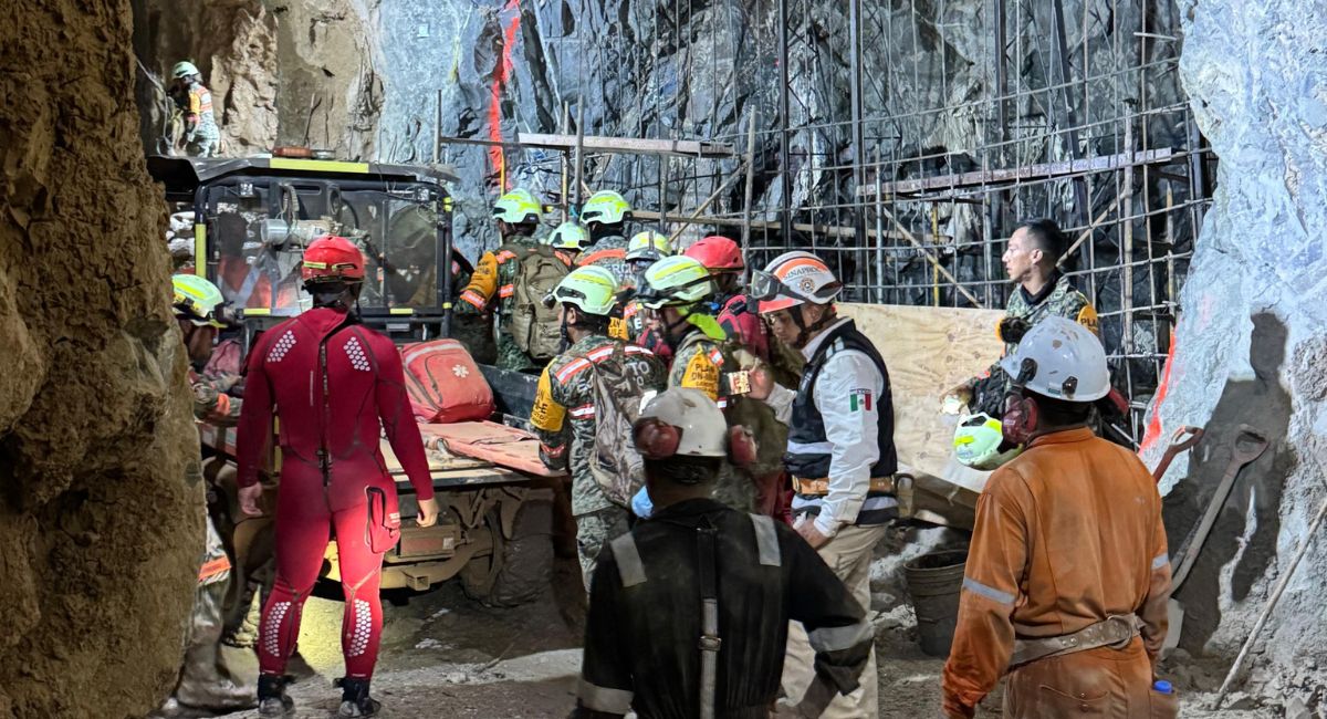 Rescatan a Francisco Zapata tras derrumbe en mina de Sinaloa