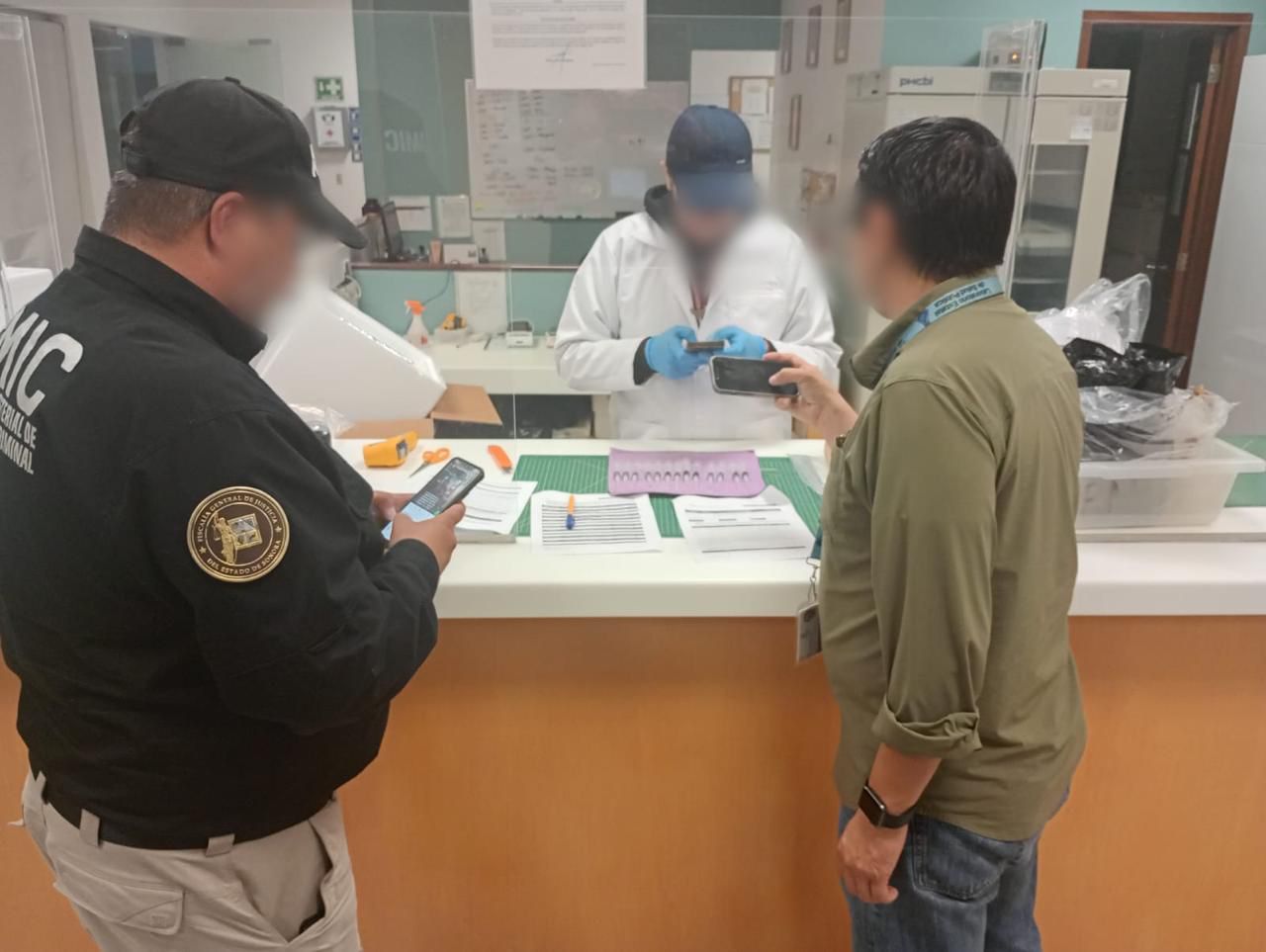 Muestras de suero vitaminado llegan a laboratorio nacional en CDMX; autoridades de Salud de Sonora y Fiscalía mantienen investigación