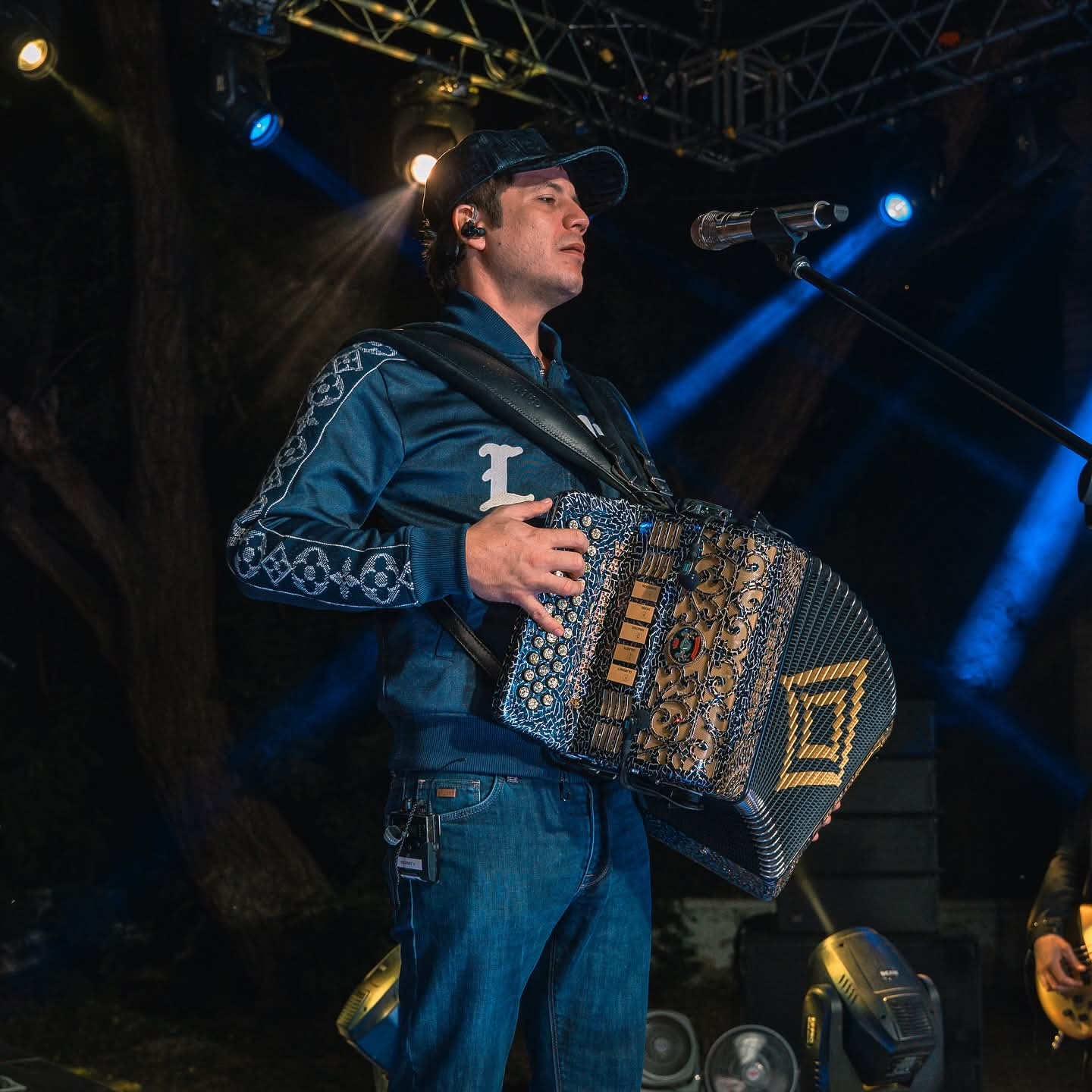 Remmy Valenzuela llega al Palenque de la Expogan Sonora 2026 con su acordeón y sus éxitos