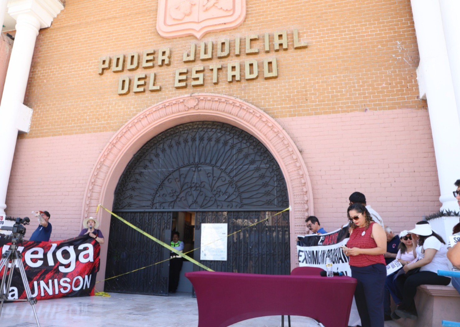 Staus realiza toma simbólica del Poder Judicial en Sonora por conflicto salarial