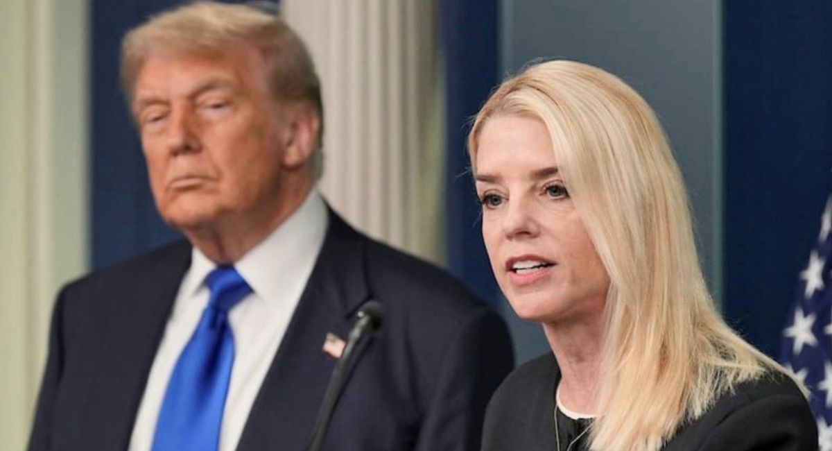 Pam Bondi deja la Fiscalía de EU tras decisión de Trump. Esto se sabe del relevo