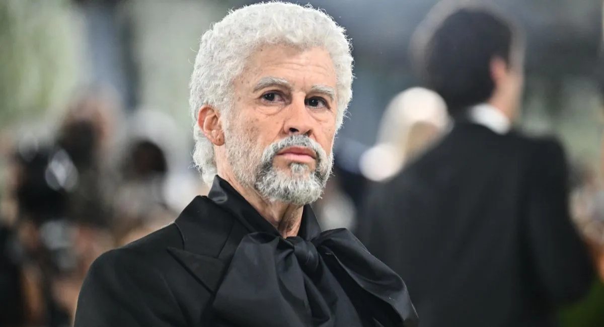¡Irreconocible! Bad Bunny envejece 30 años con impactante transformación en la Met Gala 2026