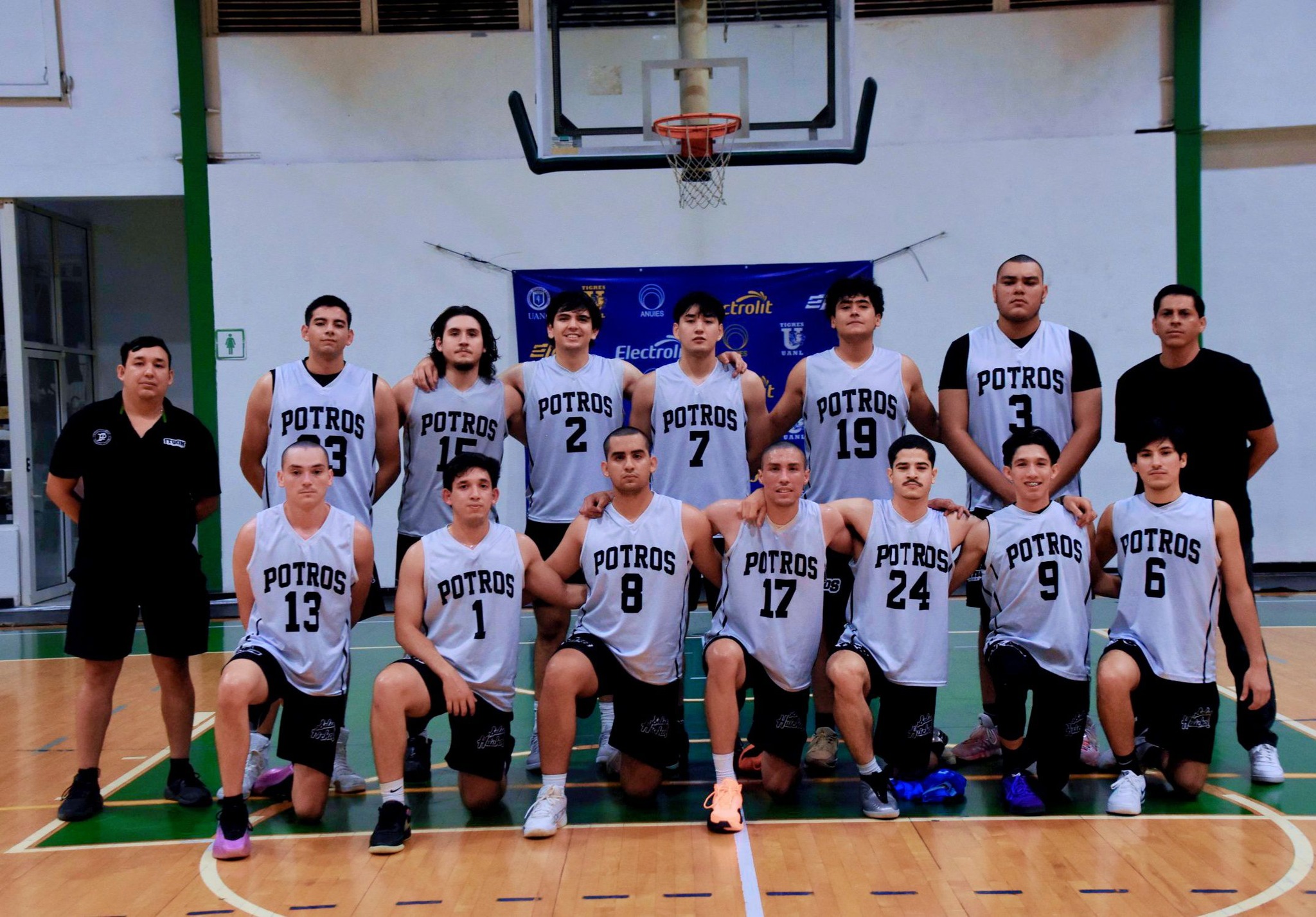 Los Potros van a semifinales