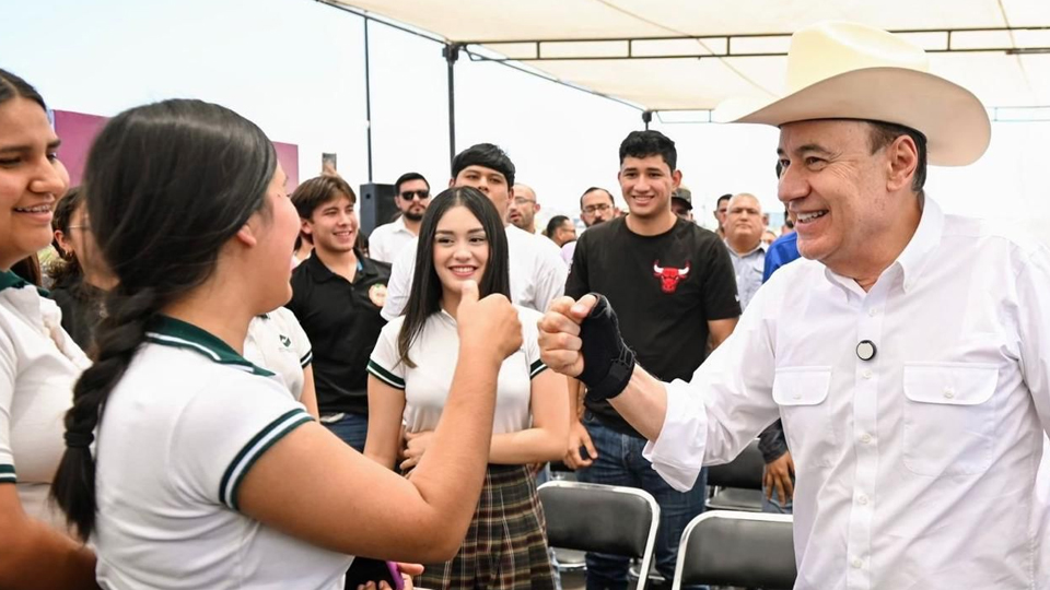 Alfonso Durazo impulsa expansión histórica del bachillerato en Sonora