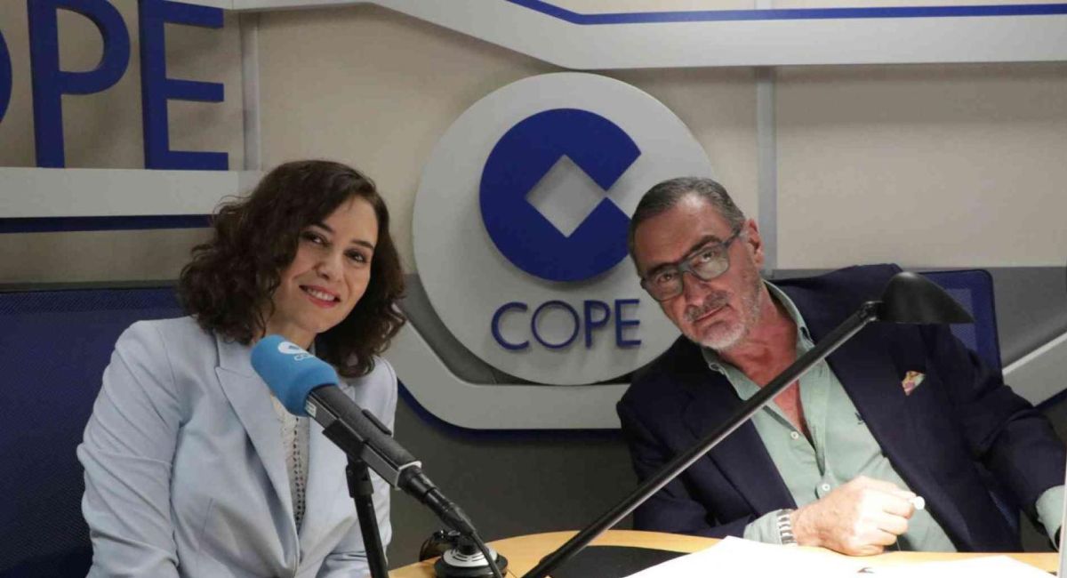 Ayuso acusa a Pedro Sánchez y a Claudia Sheinbaum de no garantizar su seguridad en México