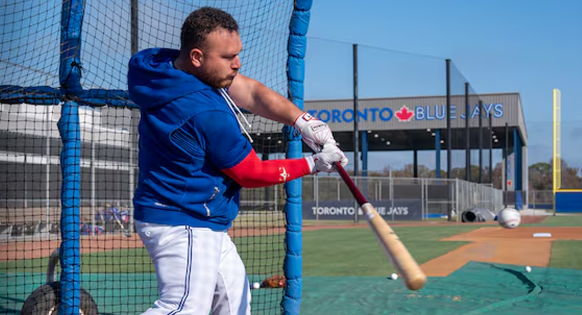 El pelotero mexicano Alejandro Kirk, muy cerca de regresar con Toronto Blue Jays