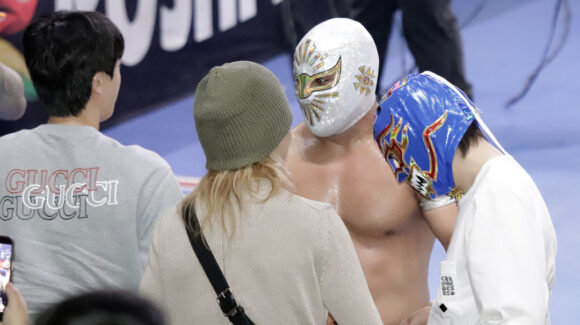 ¡Disfrutaron de la lucha libre! BTS visita Arena México y comparte encuentro con Místico